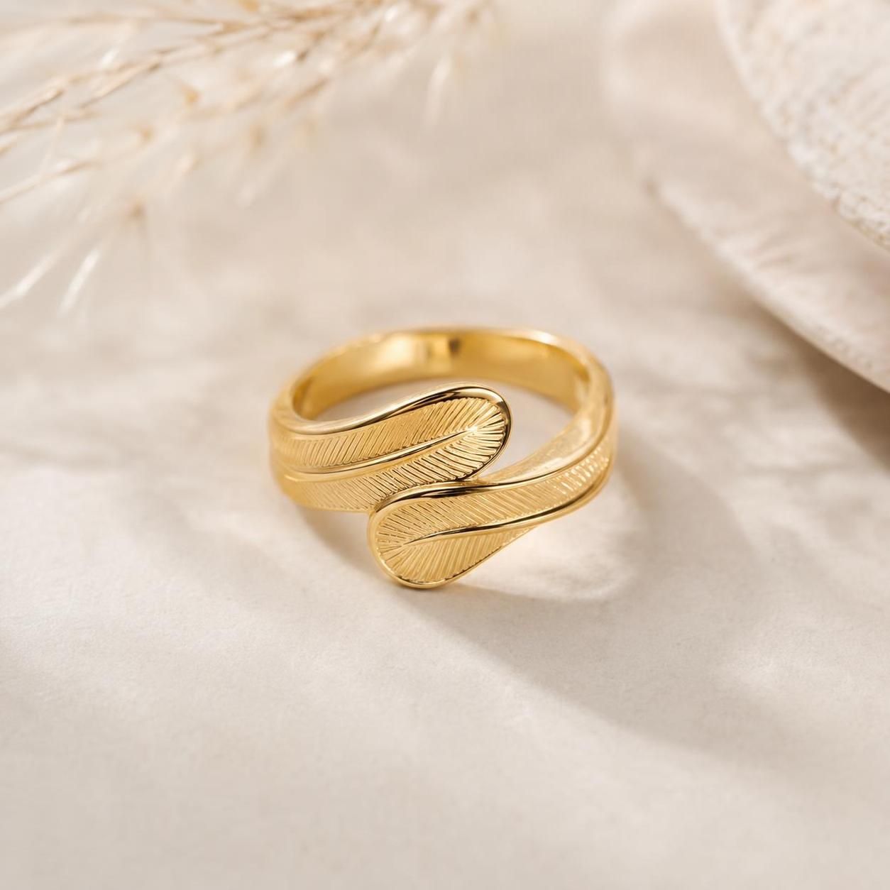 découvrez la durabilité d'une bague en or laminé : avantages, résistance et conseils pour préserver son éclat au fil du temps.